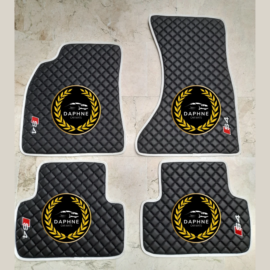 Audi S4 Black-White Detail